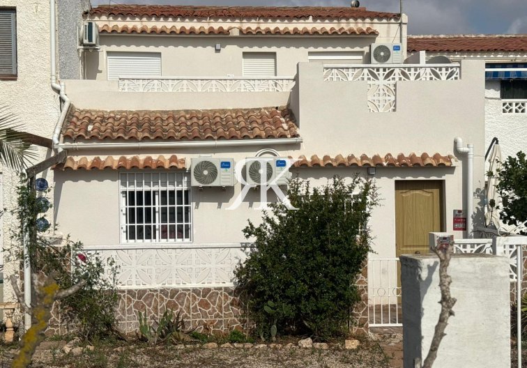 town house - Segunda mano - Torrevieja - La Siesta - El Salado - Torreta