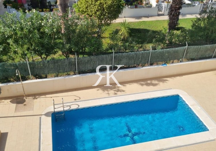 town house - Wiederverkauf - Orihuela Costa - Villamartín-las Filipinas