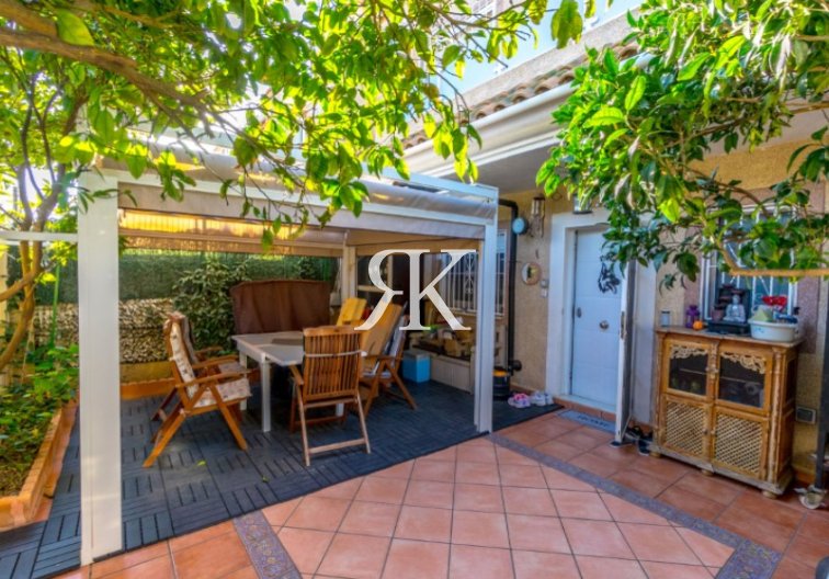 town house - Wiederverkauf - Torrevieja - Costa Blanca