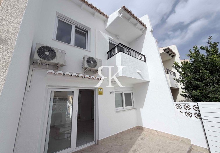 town house - Wiederverkauf - Torrevieja - Costa Blanca