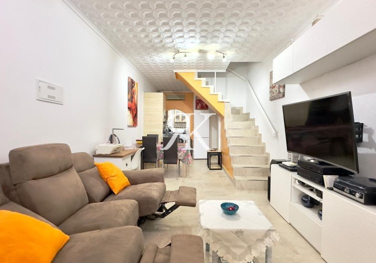 town house - Wiederverkauf - Torrevieja - La Siesta - El Salado - Torreta