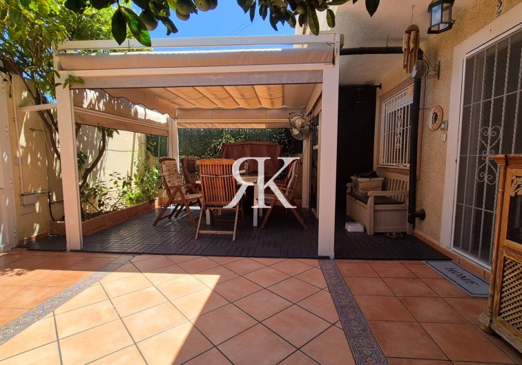 Townhouse - Resale - Torrevieja - Aguas Nuevas