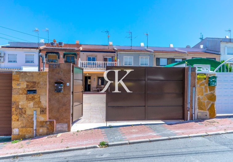 Townhouse - Resale - Torrevieja - Los Balcones 