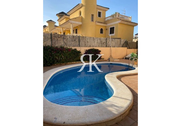 villa - Herverkoop - Orihuela Costa - Villamartín-las Filipinas