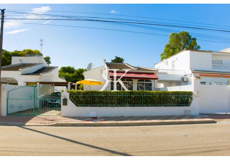 villa - Herverkoop - Torrevieja - Costa Blanca