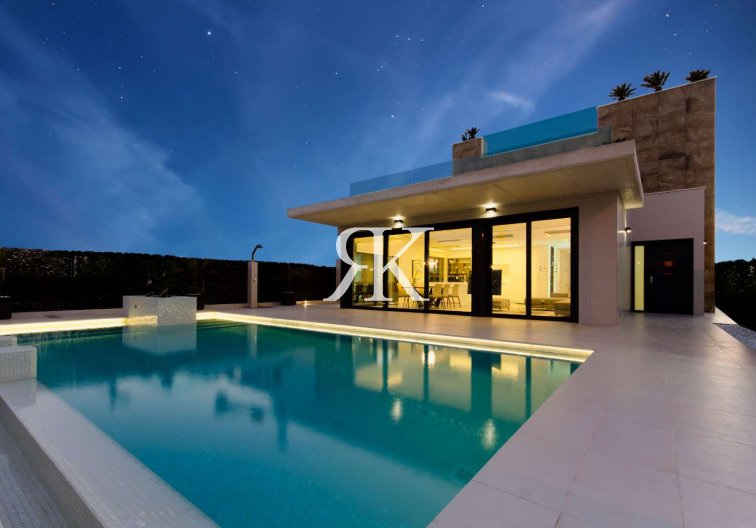 Villa independiente -  - San Miguel de Salinas - San Miguel de Salinas