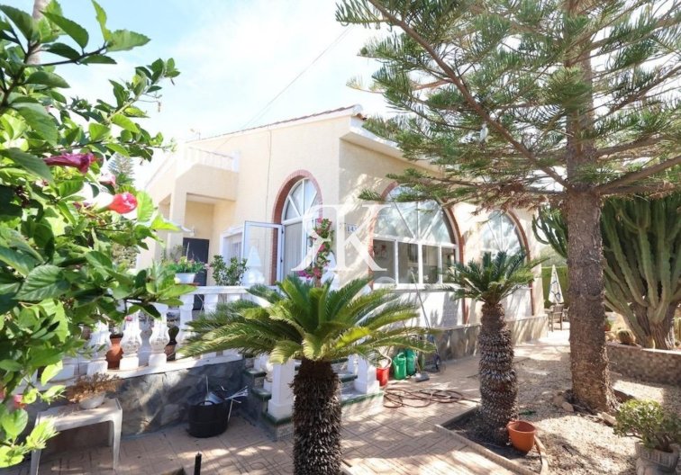 Villa independiente - Segunda mano - Torrevieja - El Chaparral