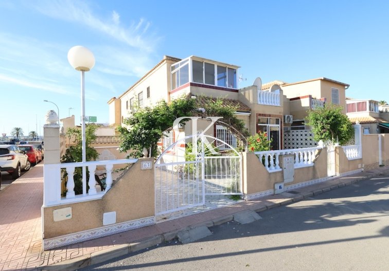 Villa Mitoyenne - Revente - Torrevieja - El Chaparral