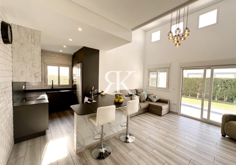 villa - Resale - La Torre Golf Resort - Inland