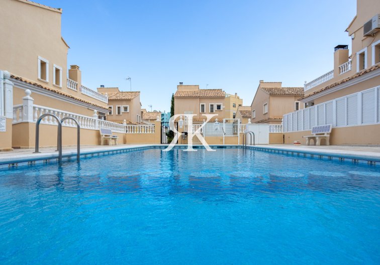 villa - Revente - Guardamar del Segura - Costa Blanca