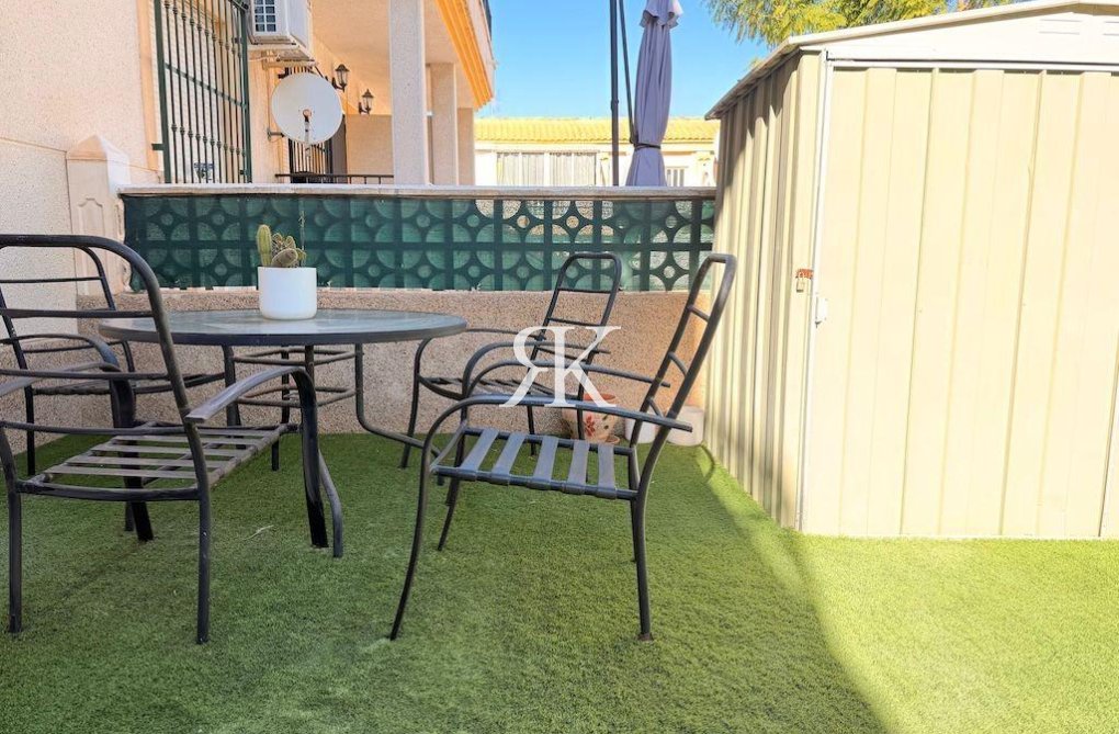 Wiederverkauf - Bungalow - Orihuela Costa - Costa Blanca