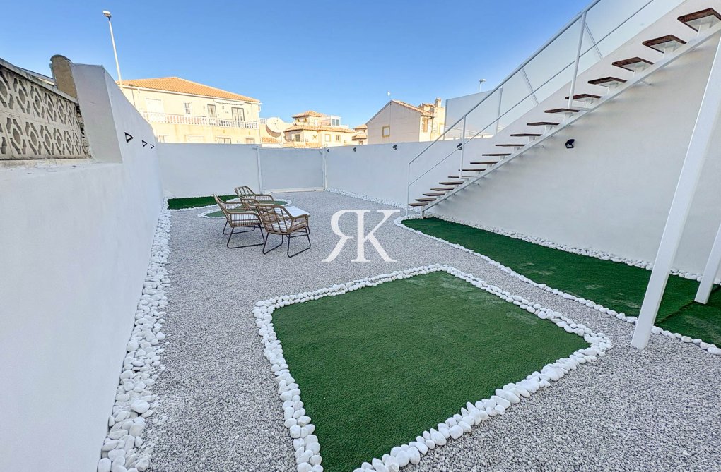 Wiederverkauf - Bungalow - Orihuela Costa - Costa Blanca