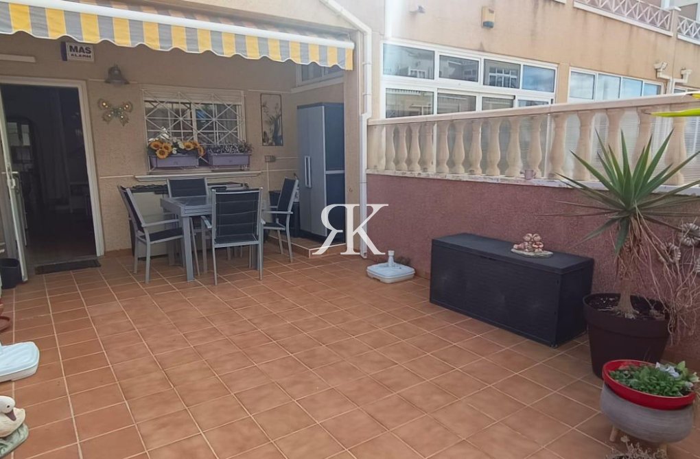 Wiederverkauf - Bungalow - Orihuela Costa - Los Almendros-la Florida