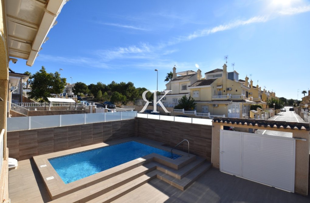 Wiederverkauf - Freistehende Villa - Torrevieja - Los Balcones 