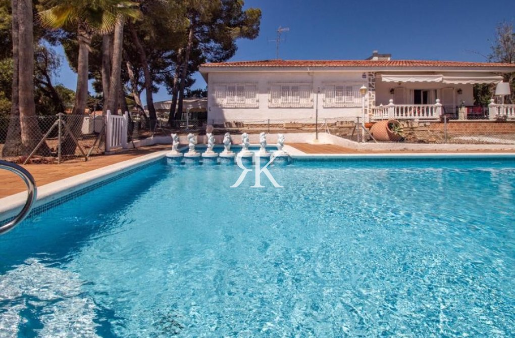 Wiederverkauf - Freistehende Villa - Torrevieja - Los Balcones 