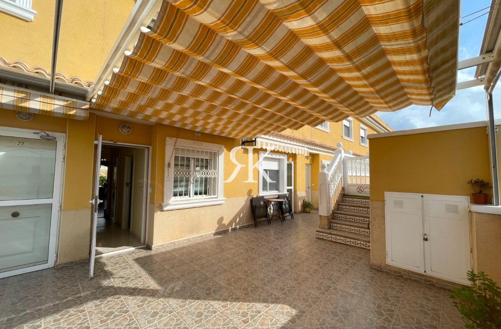 Wiederverkauf - Maisonette-Wohnung - Benijofar