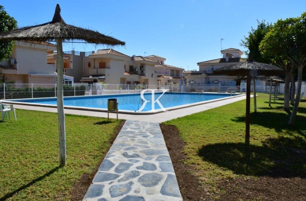 Wiederverkauf - Semi Detached - Orihuela Costa - Playa Flamenca