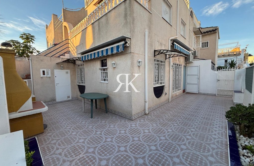 Wiederverkauf - Semi Detached - Torrevieja - Carrefour