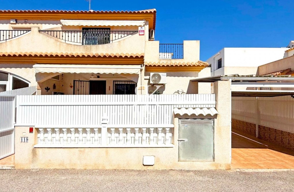 Wiederverkauf - town house - Orihuela Costa - Costa Blanca
