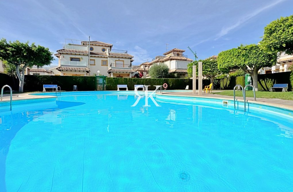 Wiederverkauf - town house - Orihuela Costa - Costa Blanca