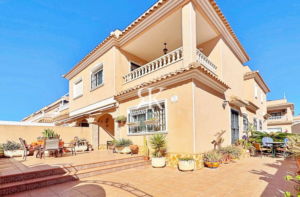Wiederverkauf - town house - Orihuela Costa - Costa Blanca