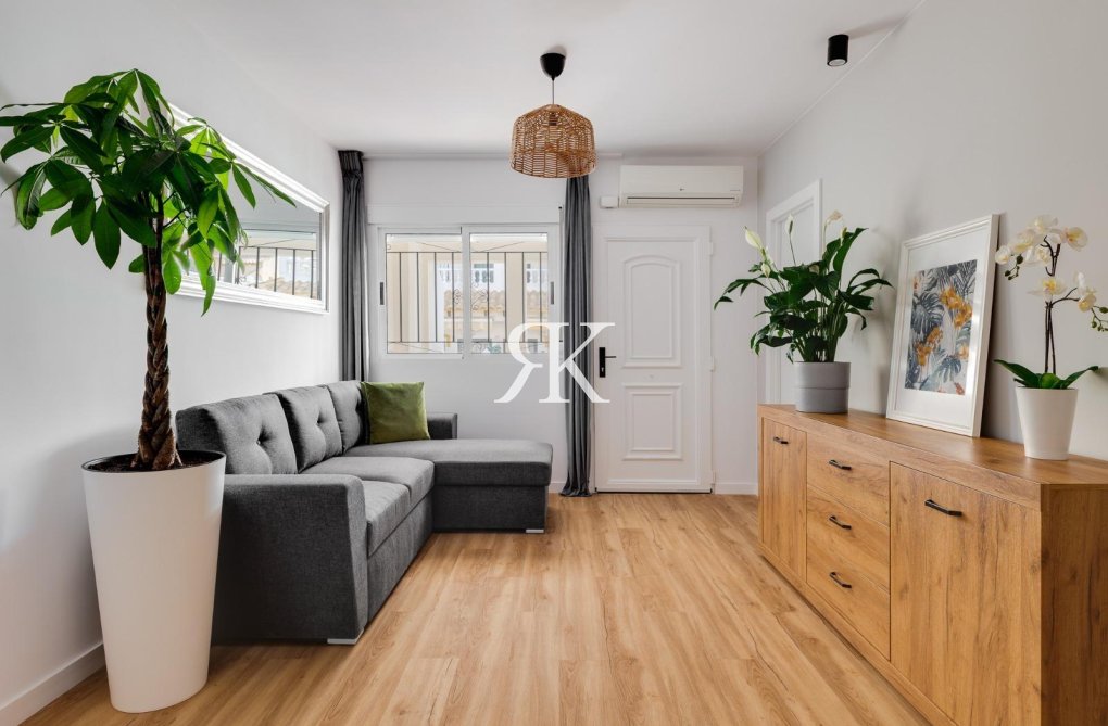 Wiederverkauf - town house - Orihuela Costa - Los Balcones