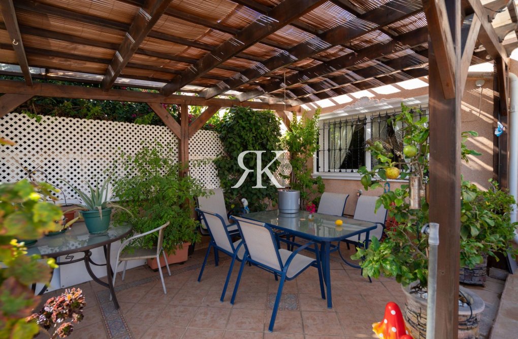 Wiederverkauf - town house - Orihuela Costa - Los Dolses