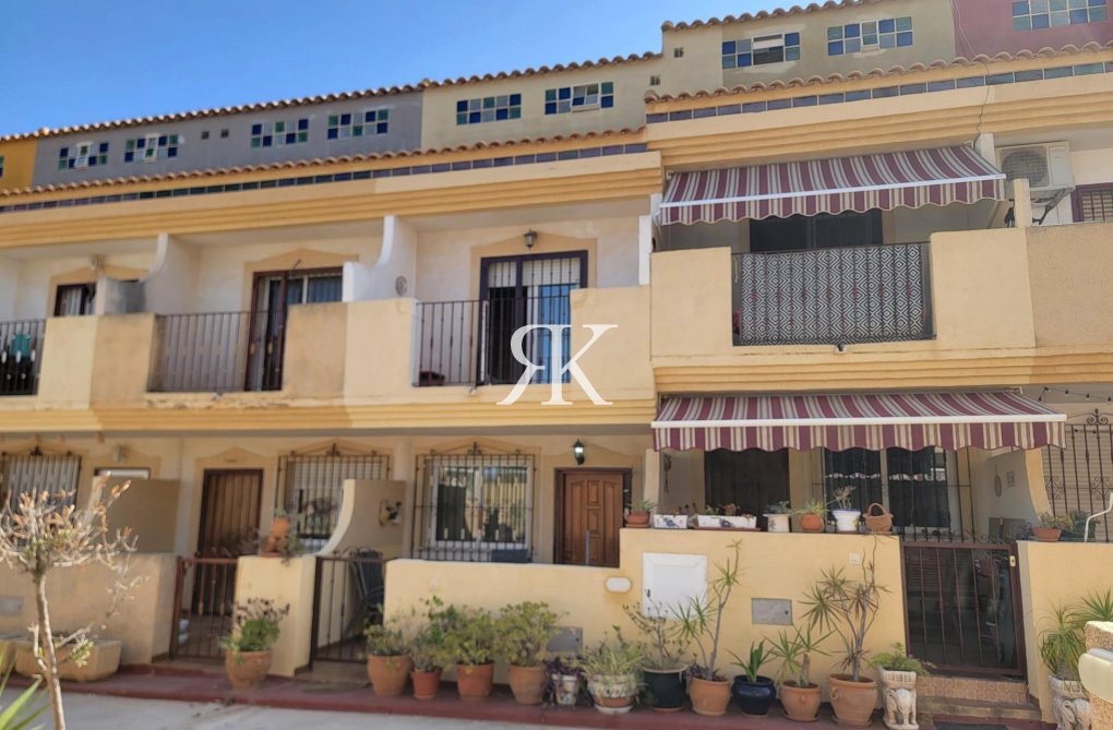 Wiederverkauf - town house - Orihuela Costa - Playa Flamenca