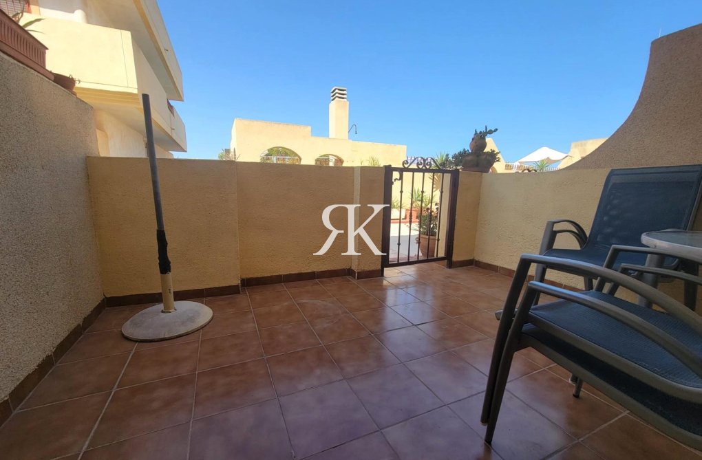 Wiederverkauf - town house - Orihuela Costa - Playa Flamenca