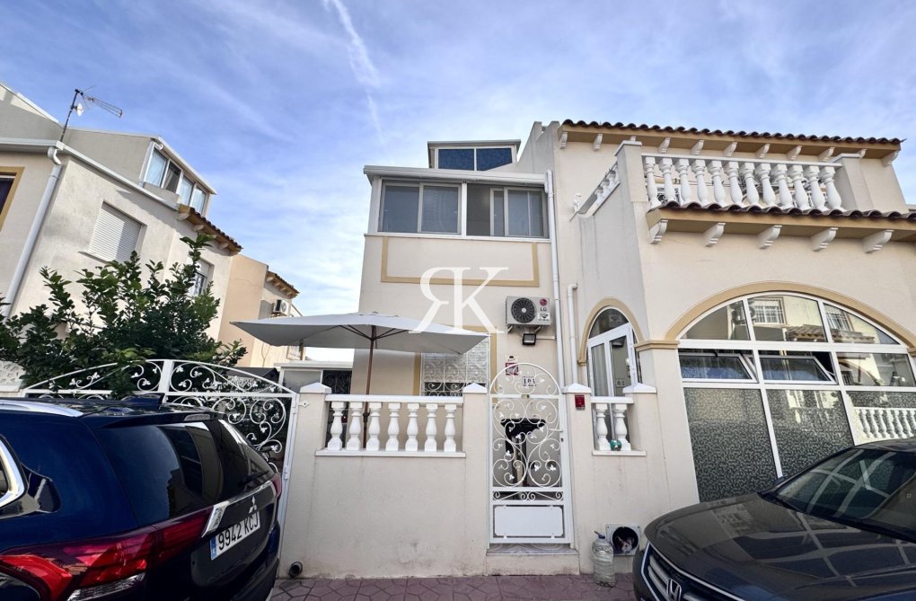 Wiederverkauf - town house - Orihuela Costa - Playa Flamenca