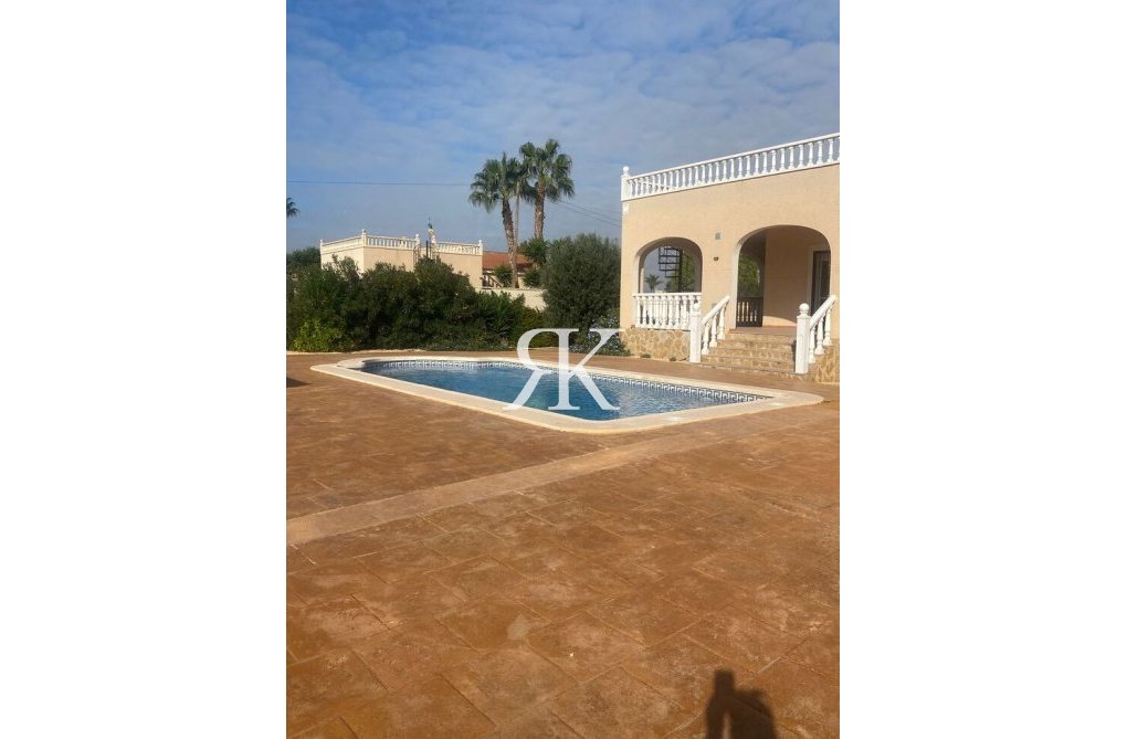 Wiederverkauf - villa - Catral - Costa Blanca
