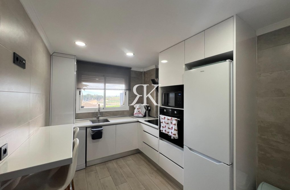 Wiederverkauf - Wohnung - Dolores - Comunidad Valenciana