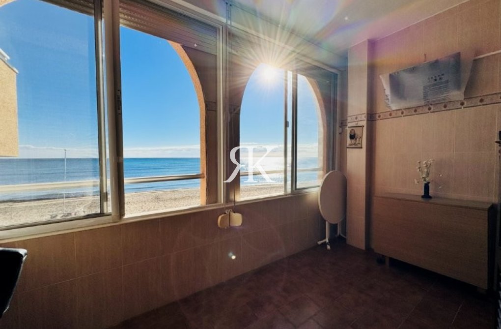 Wiederverkauf - Wohnung - La Mata - Costa Blanca