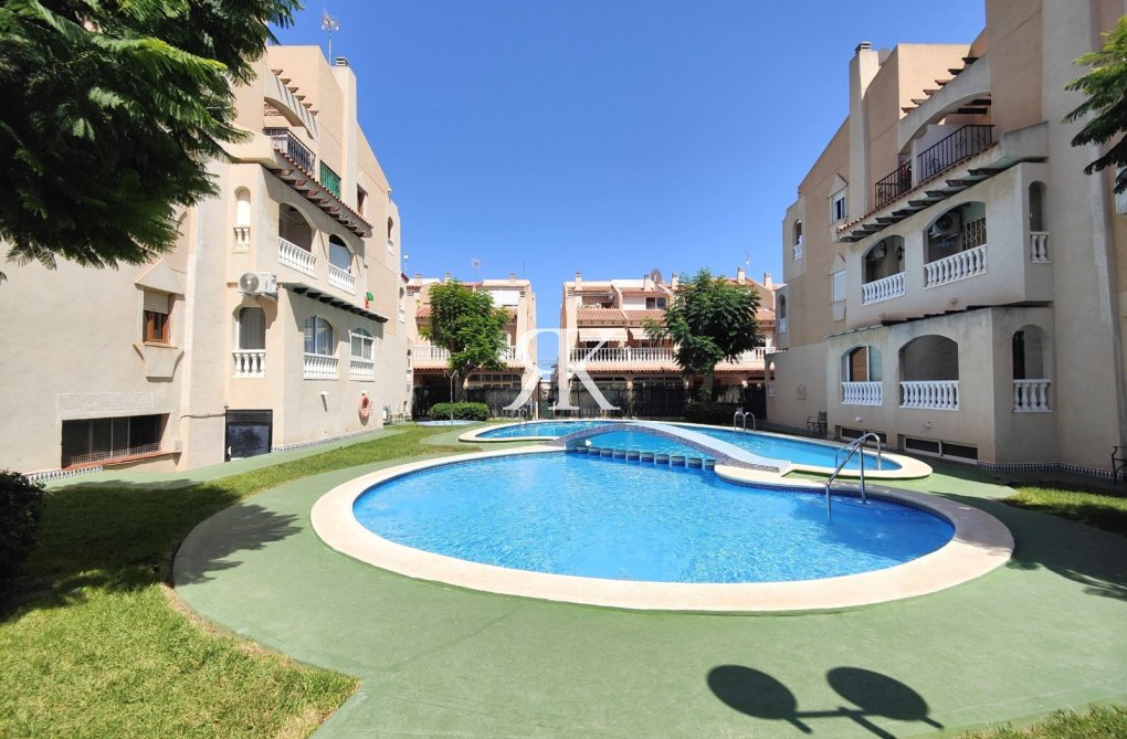 Wiederverkauf - Wohnung - Torrevieja - Calas Blancas