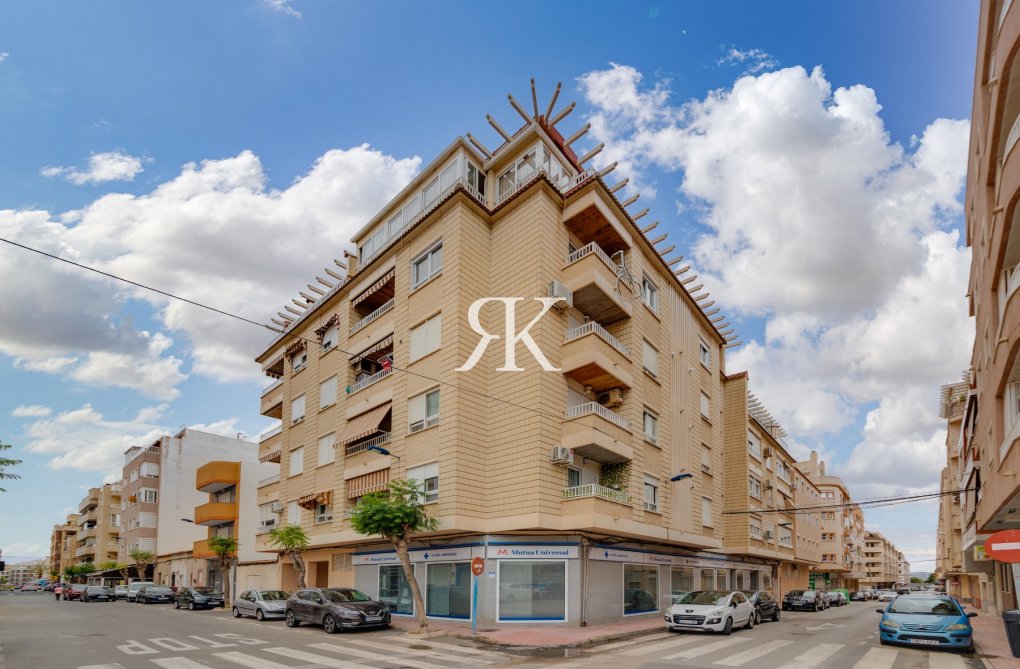 Wiederverkauf - Wohnung - Torrevieja - Centro