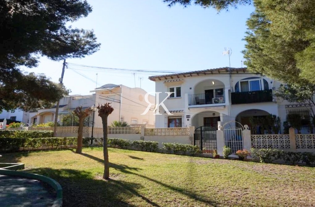 Wiederverkauf - Wohnung - Torrevieja - Los Balcones - Los Altos 