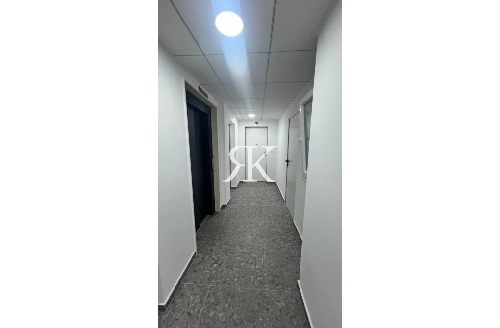 Wiederverkauf - Wohnung - Torrevieja - Parque De Las Naciones