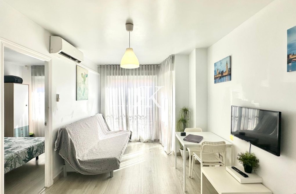 Wiederverkauf - Wohnung - Torrevieja - Paseo Maritimo