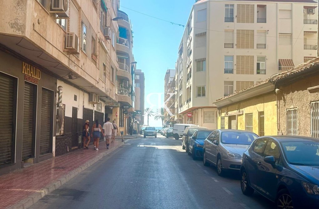 Wiederverkauf - Wohnung - Torrevieja - Paseo Maritimo