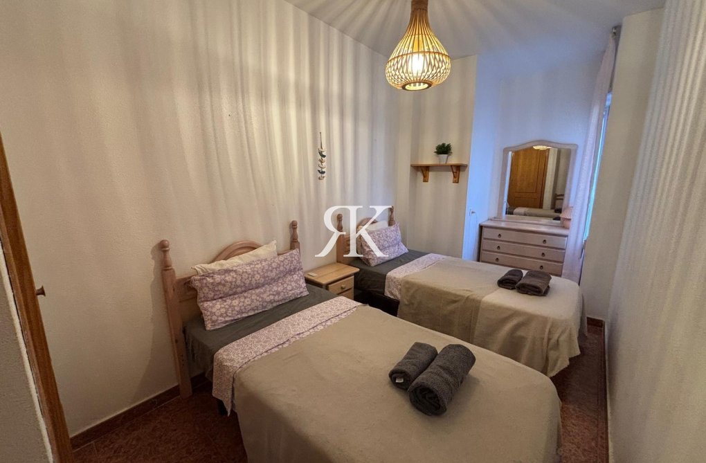 Wiederverkauf - Wohnung - Torrevieja - Playa de los Locos