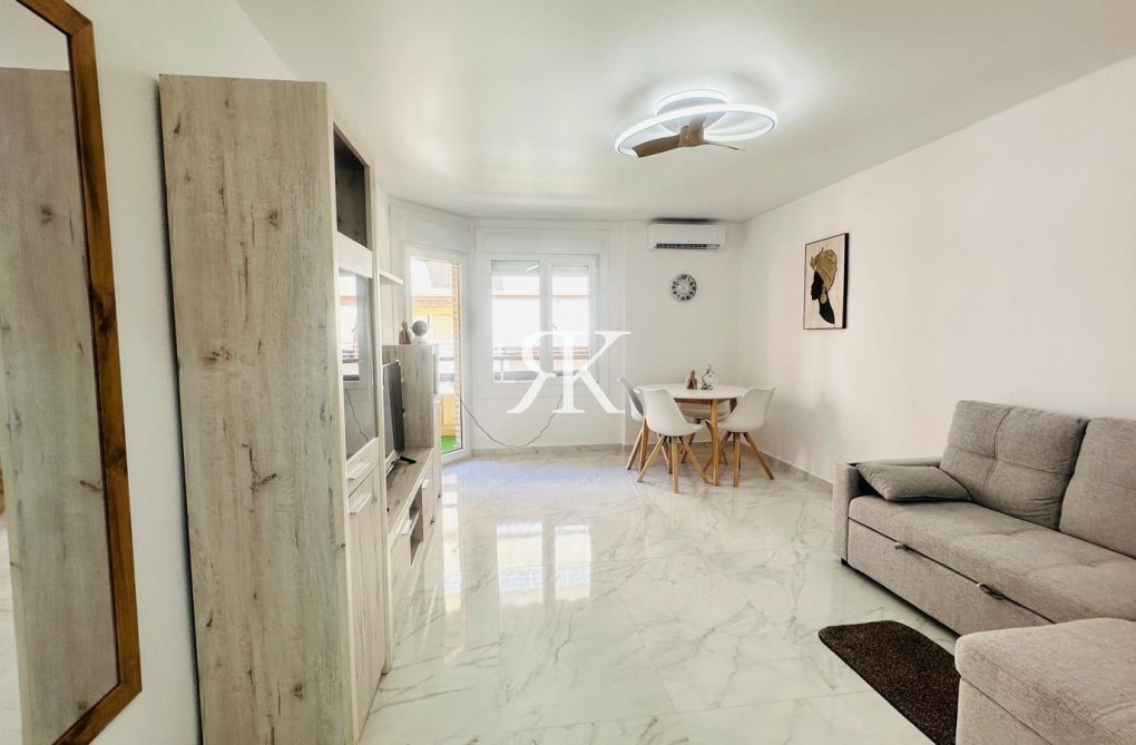 Wiederverkauf - Wohnung - Torrevieja - Playa del Cura