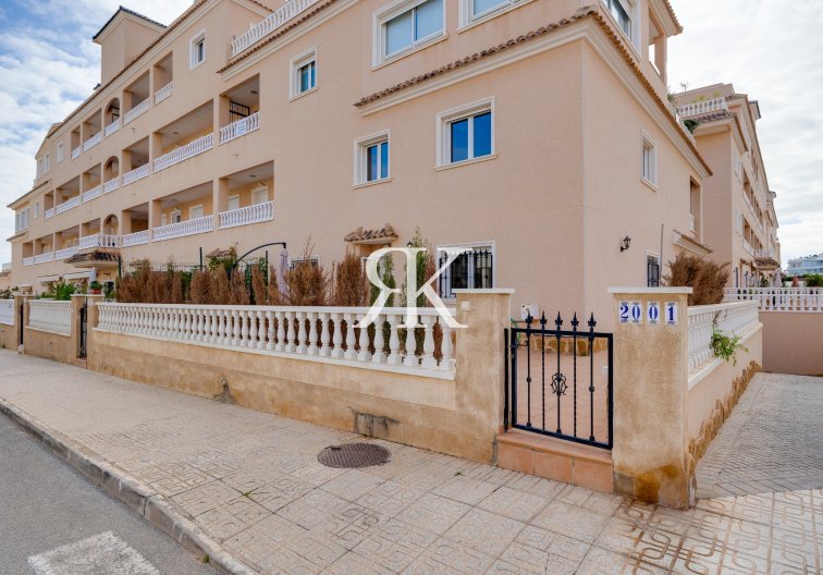 Wohnung Erdgeschoss - Wiederverkauf - Orihuela Costa - Villamartín