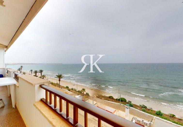 Wohnung - Wiederverkauf - Mil Palmeras - Costa Blanca