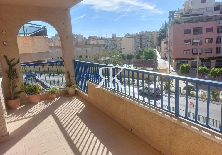 Wohnung - Wiederverkauf - Orihuela - Zona Centro