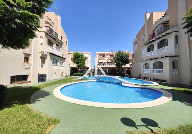 Wohnung - Wiederverkauf - Torrevieja - Calas Blancas