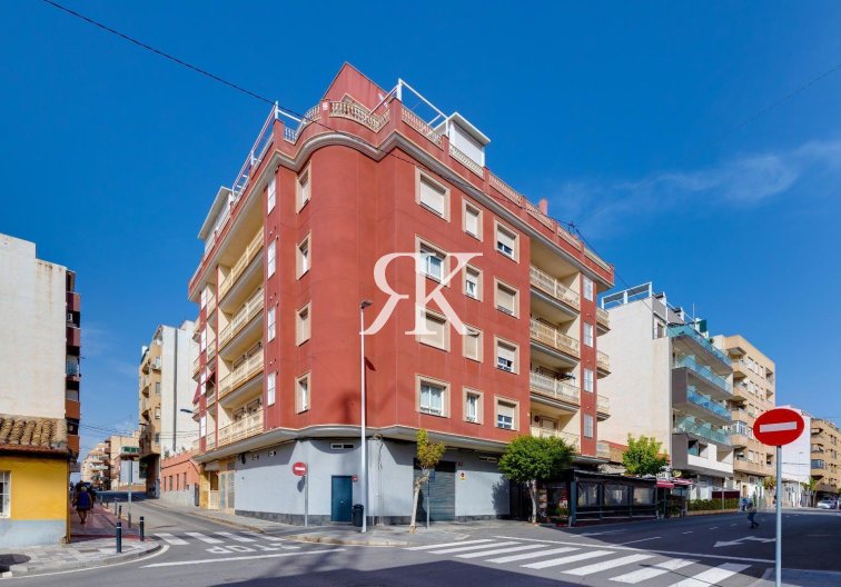 Wohnung - Wiederverkauf - Torrevieja - Centro
