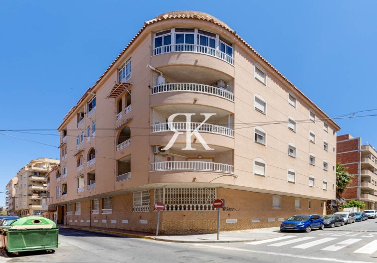 Wohnung - Wiederverkauf - Torrevieja - Centro