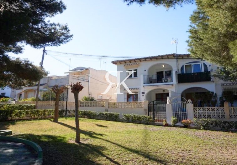 Wohnung - Wiederverkauf - Torrevieja - Los Balcones 