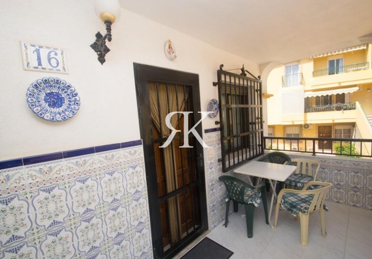 Wohnung - Wiederverkauf - Torrevieja - Mar Azul