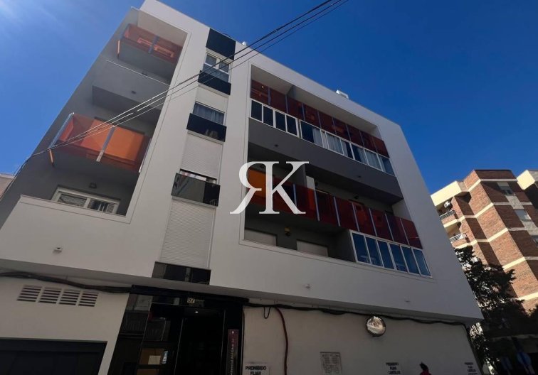 Wohnung - Wiederverkauf - Torrevieja - Parque De Las Naciones